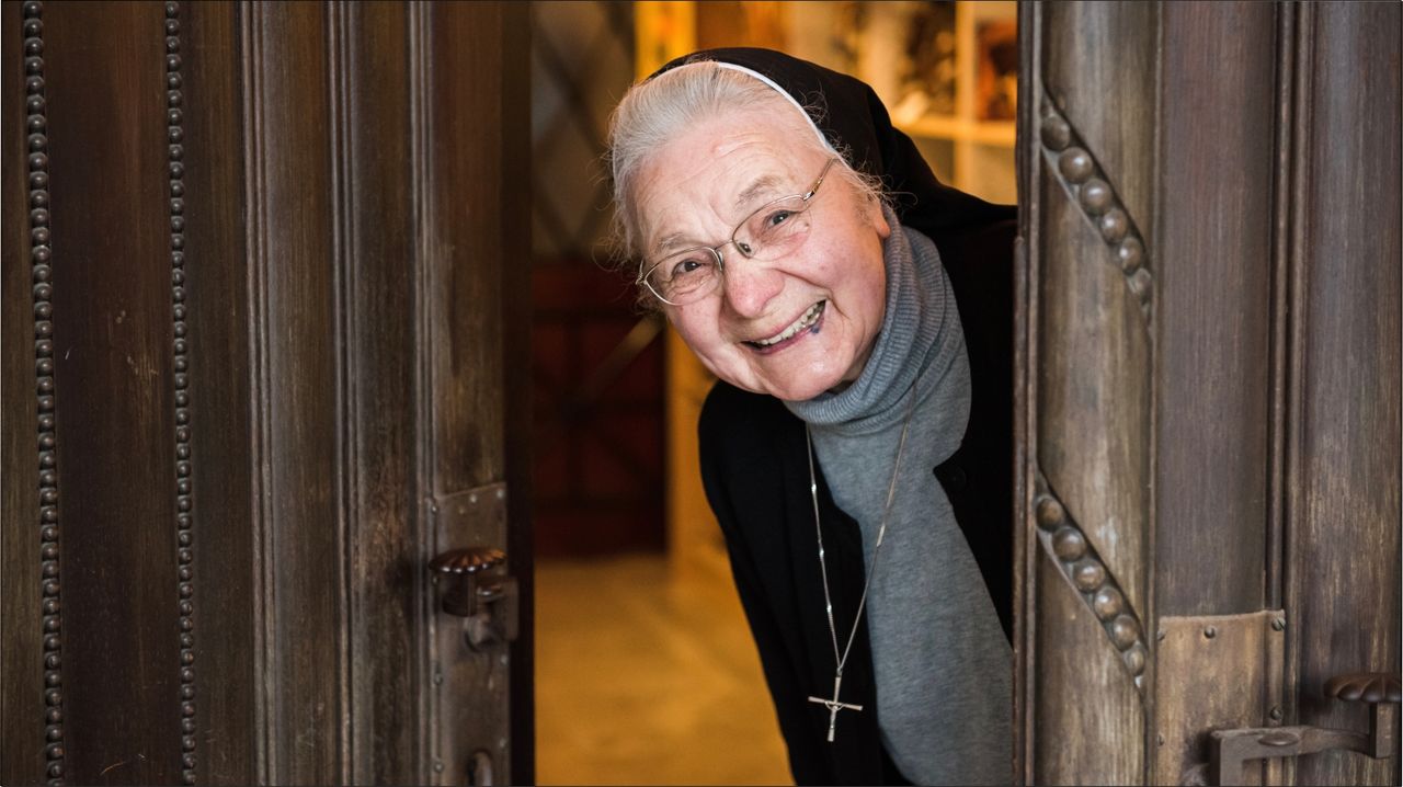 Schwester vom Hl. Kreuz in Altötting